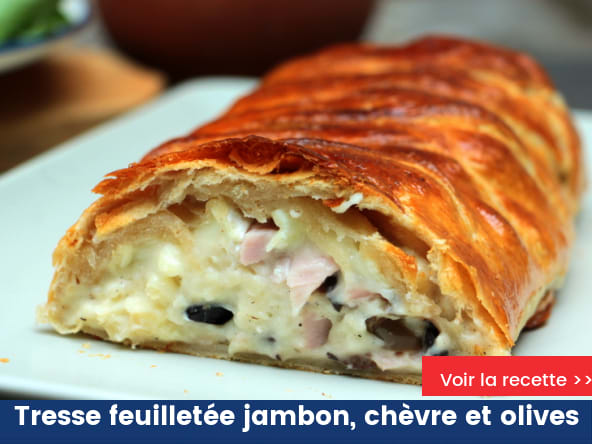 Tresse feuilletée au jambon, chèvre et olives